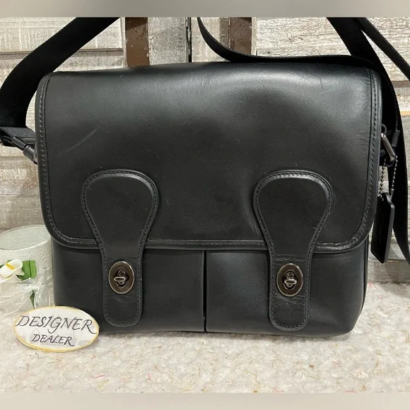 COACH Heritage Map Smooth Leather Crossbody C2906 GUC! - Picture 2 of 12